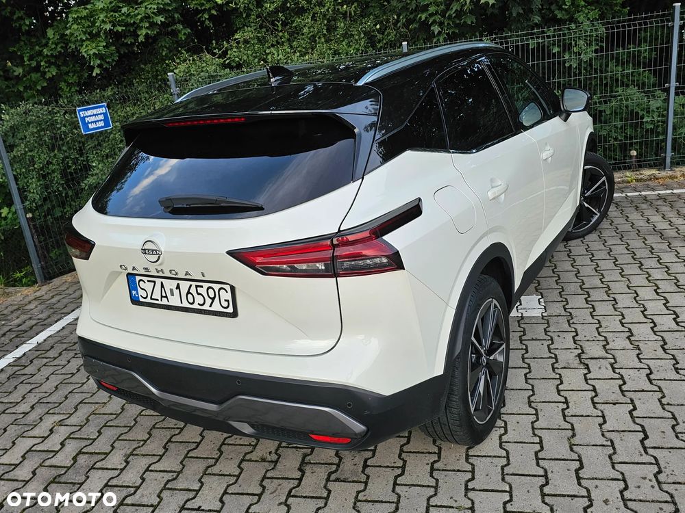 Nissan Qashqai 1.3 DIG-T 4x4 MHEV Xtronic Tekna - 23