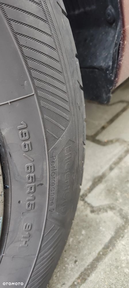 Opony goodyear R15/195/65/H91 wraz z alufelgami Dezent TD - 2