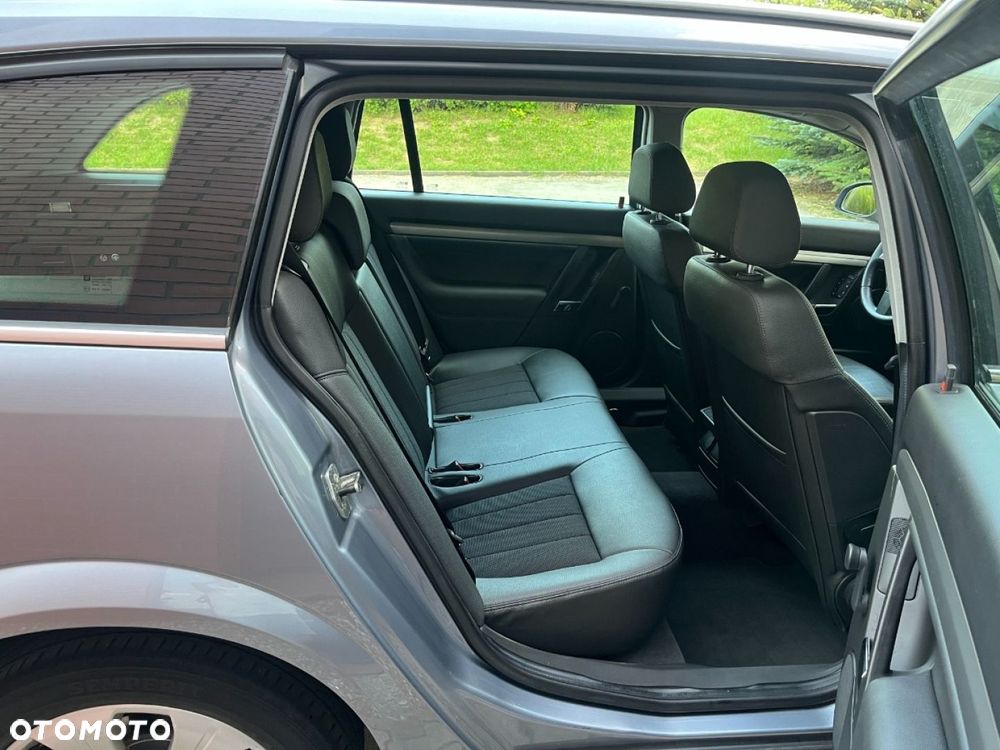 Opel Vectra 1.9 CDTI Business Sport - 19