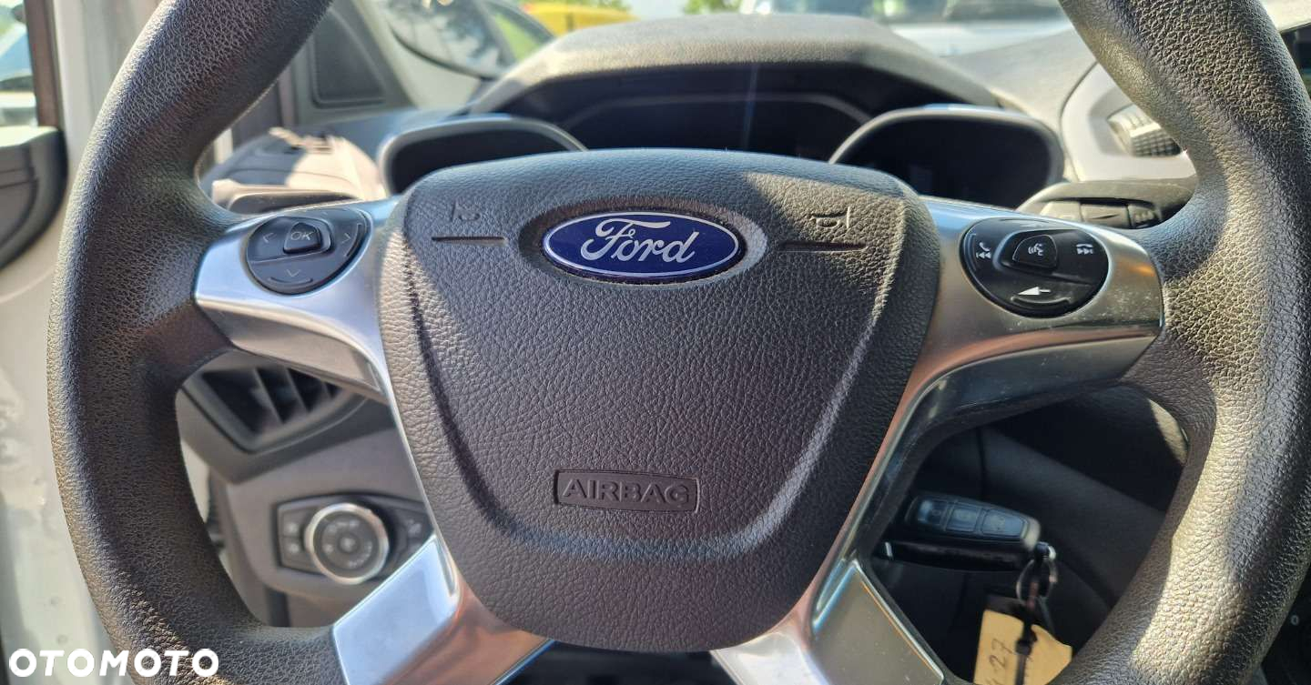 Ford Transit Connect - 22