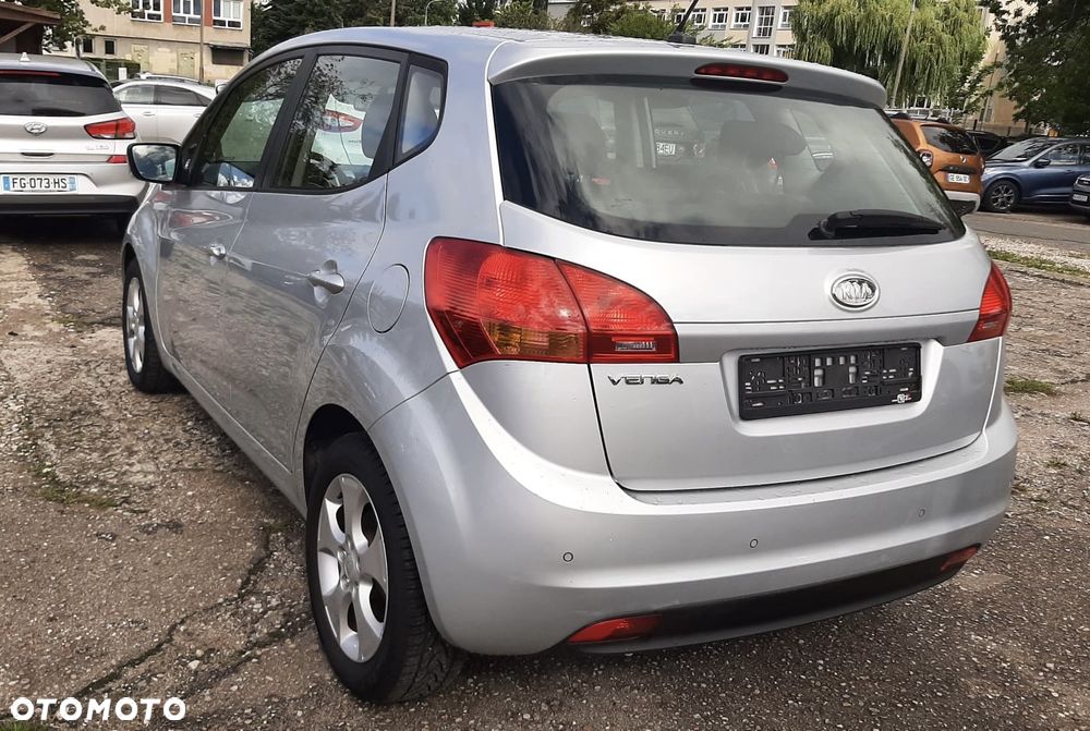Kia Venga 1.6 CVVT Automatik Mind - 3