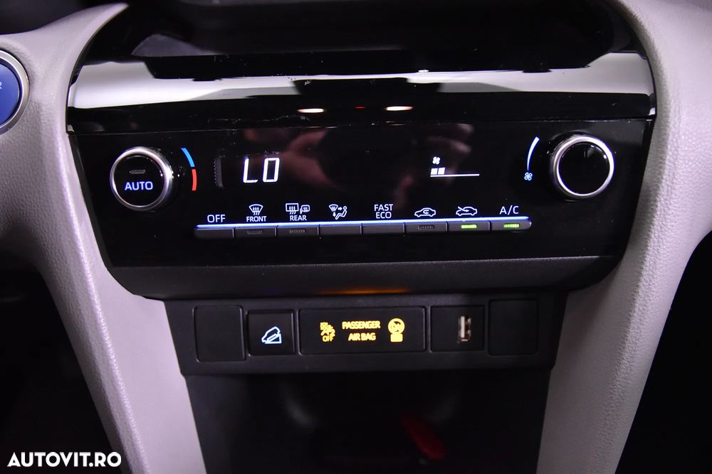 Toyota Yaris Cross - 18