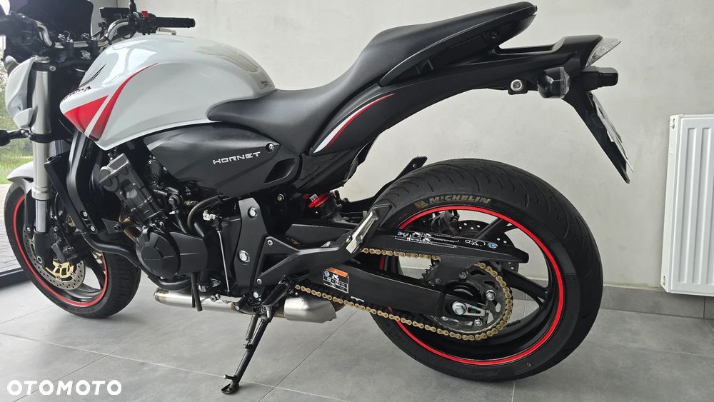 Honda Hornet - 16