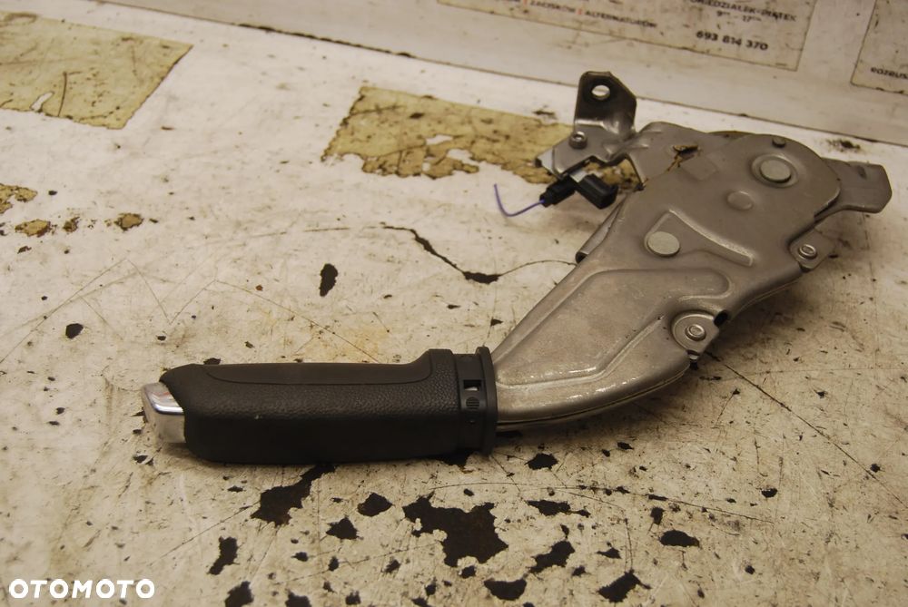 DŹWIGNIA HAMULCA RĘCZNEGO 13255754 OPEL CORSA D - 2