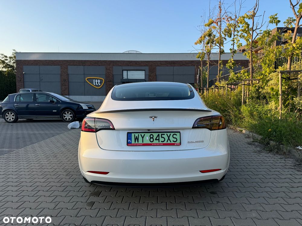 Tesla Model 3 - 5