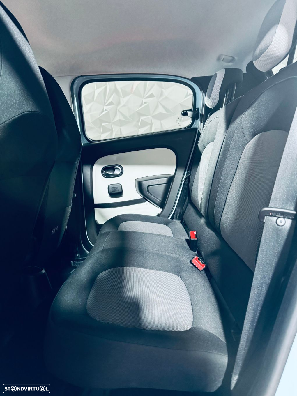 Renault Twingo SCe 75 INTENS - 26