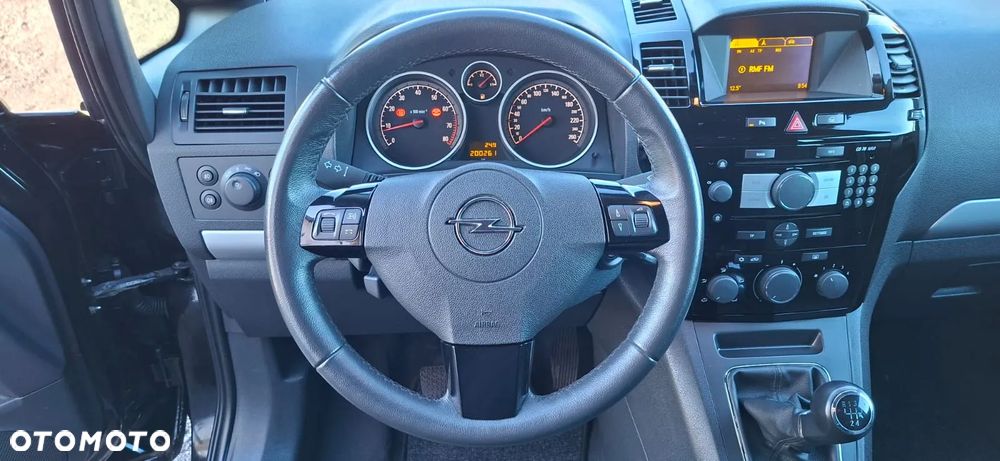 Opel Zafira 1.8 Catch me now - 28