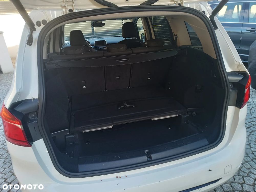 BMW Seria 2 218d Sport Line - 14
