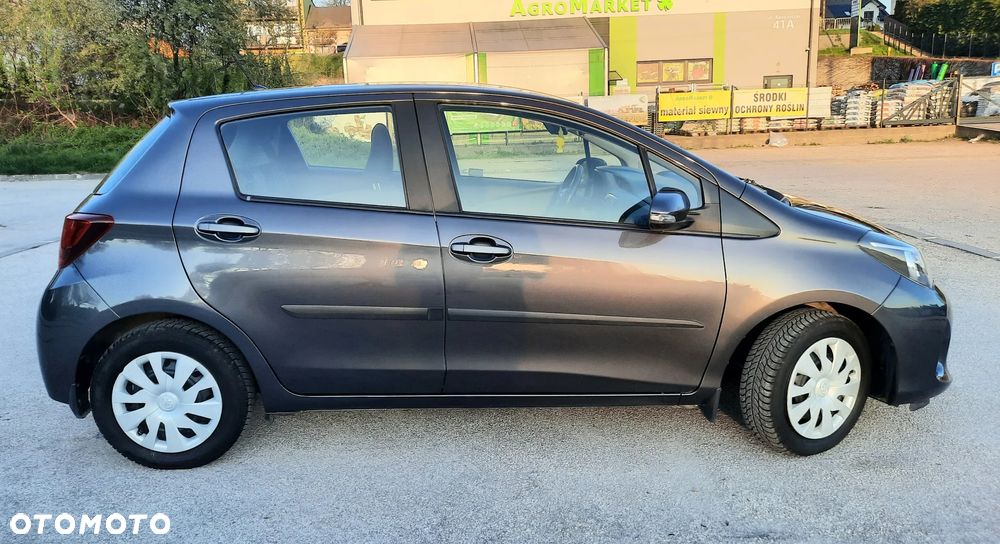Toyota Yaris 1.33 Premium EU6 - 36