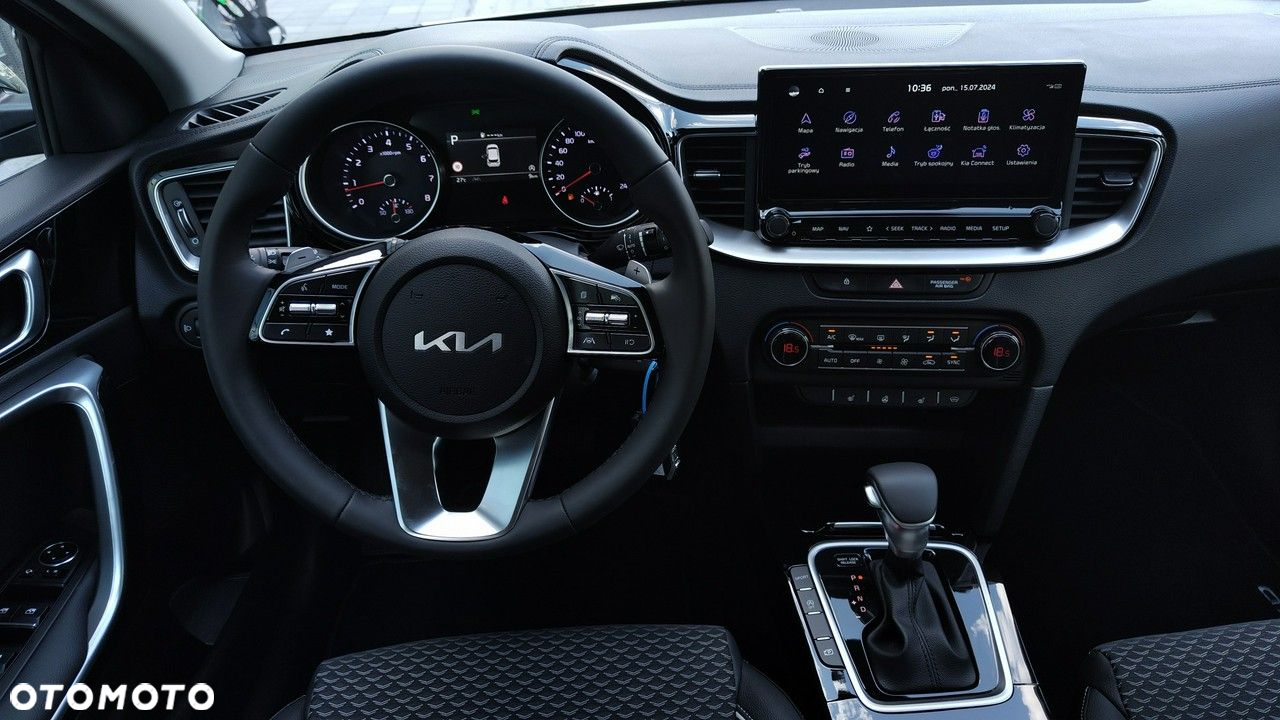 Kia Ceed - 14