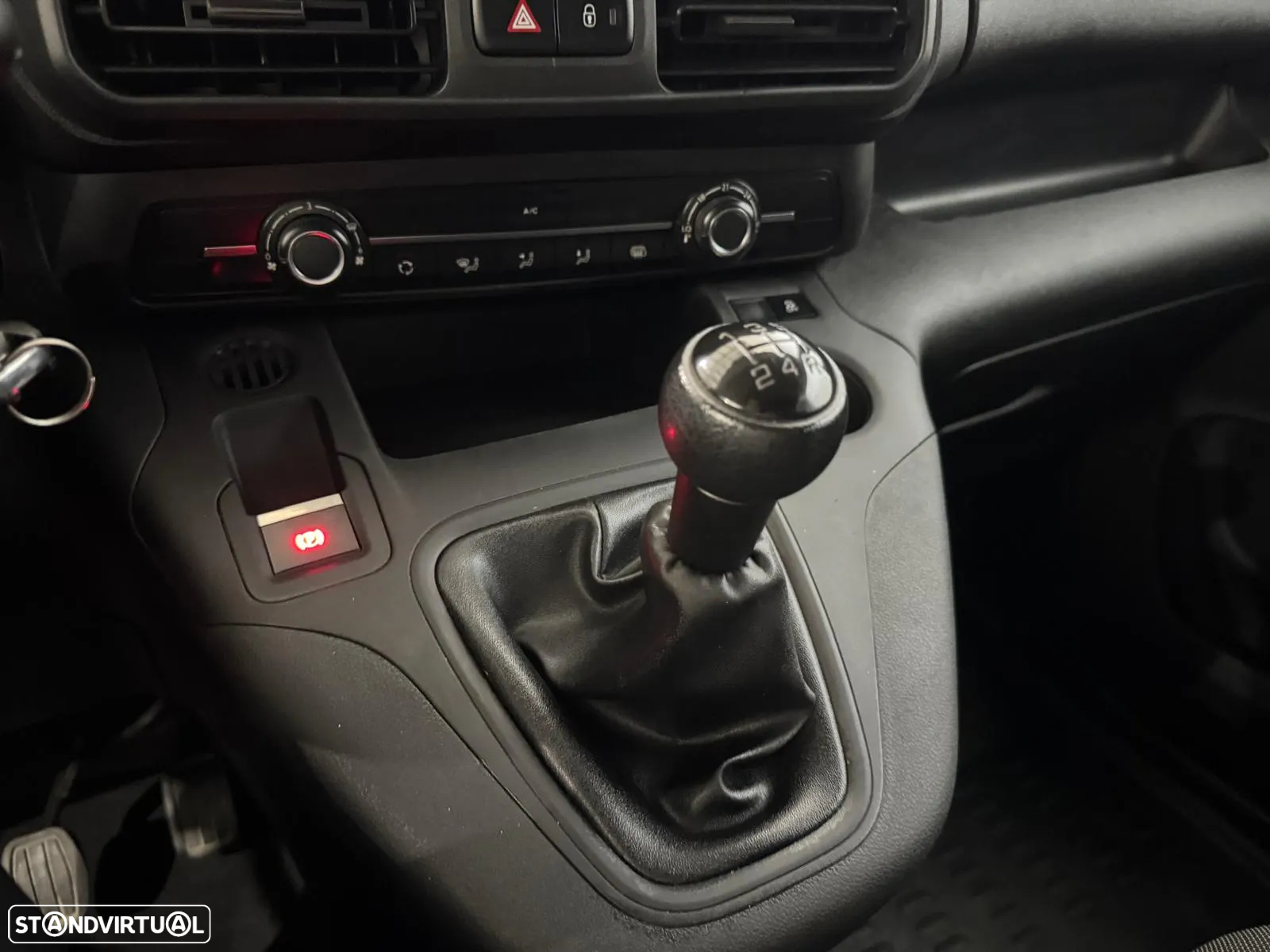 Peugeot Partner 1.6 BlueHDi - 17