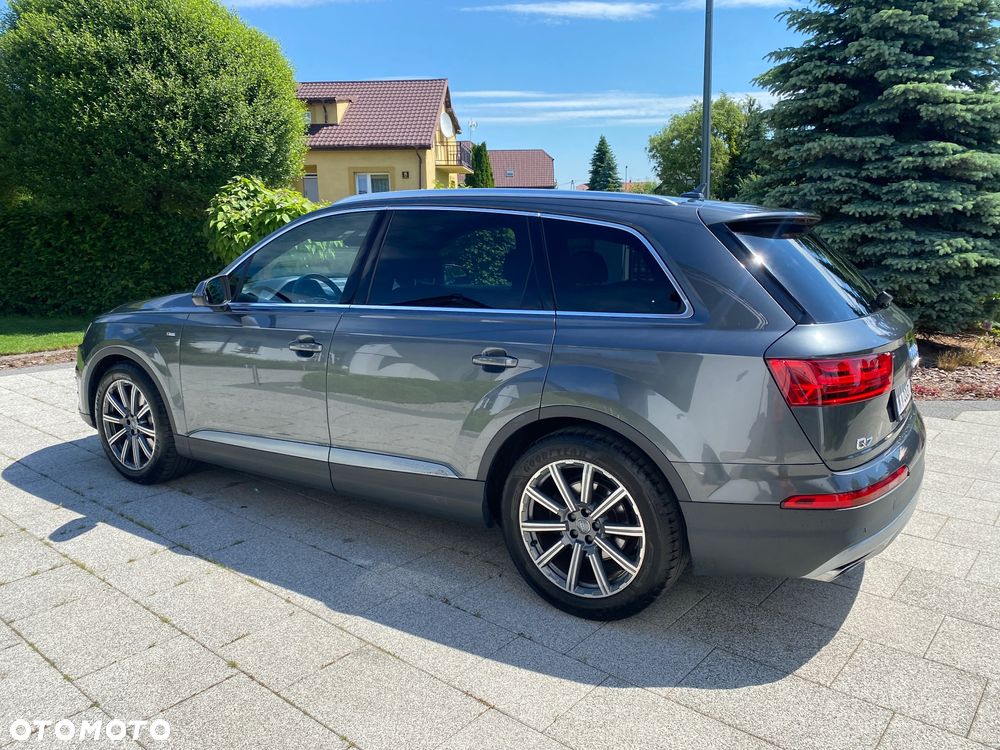 Audi Q7 - 4