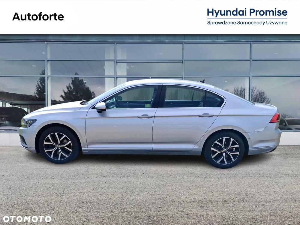 Volkswagen Passat 2.0 TDI EVO Business DSG - 2