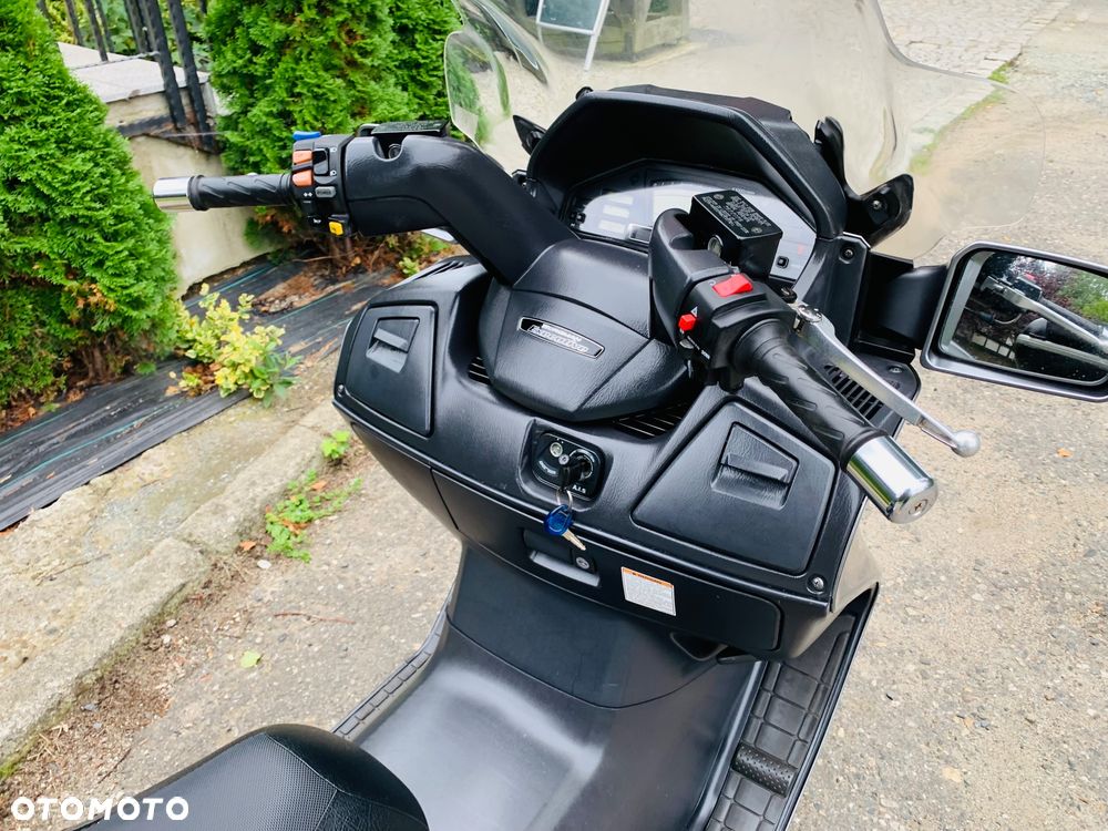 Suzuki Burgman - 9