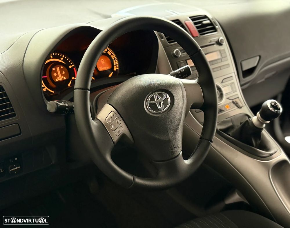 Toyota Auris 1.4 D-4D Sol DPF - 16