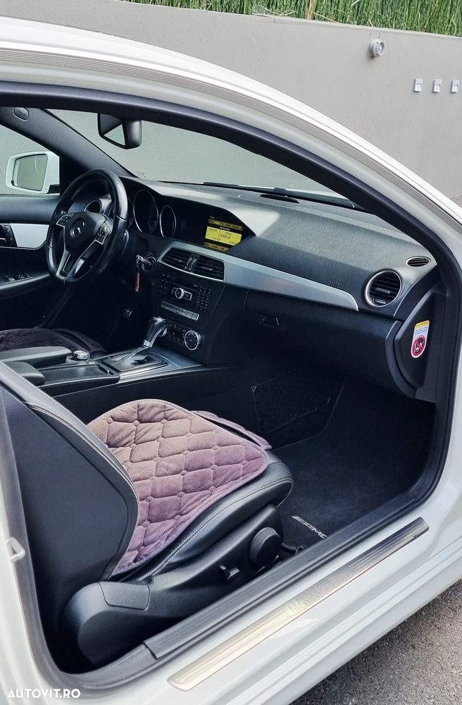 Mercedes-Benz C - 9