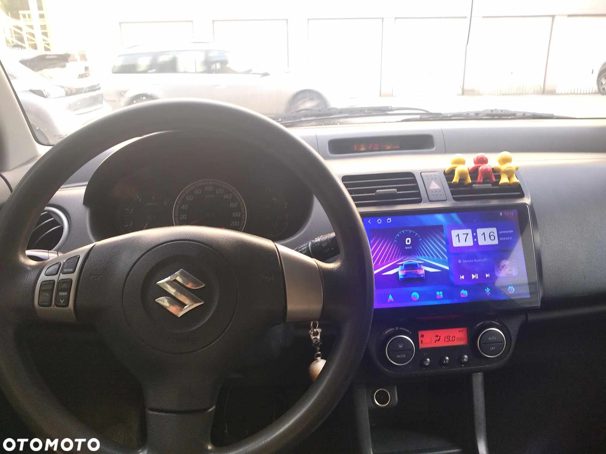 Suzuki Swift - 8