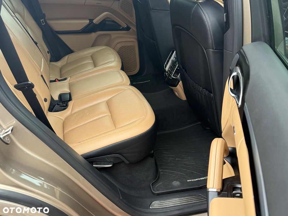 Porsche Cayenne S Diesel - 8