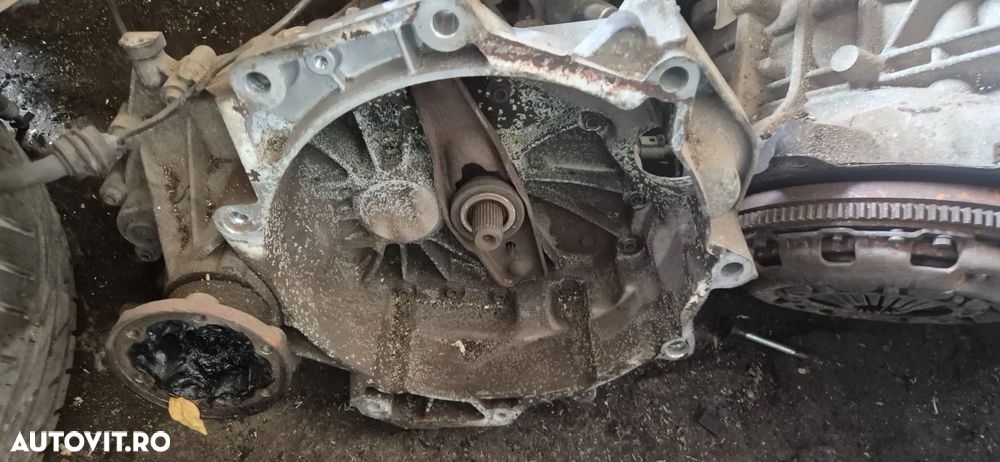 Cutie viteze manuala 6+1 trepte Vw Golf 5 Touran Jetta etc 1.6 benzina FSi cod HBM - 3