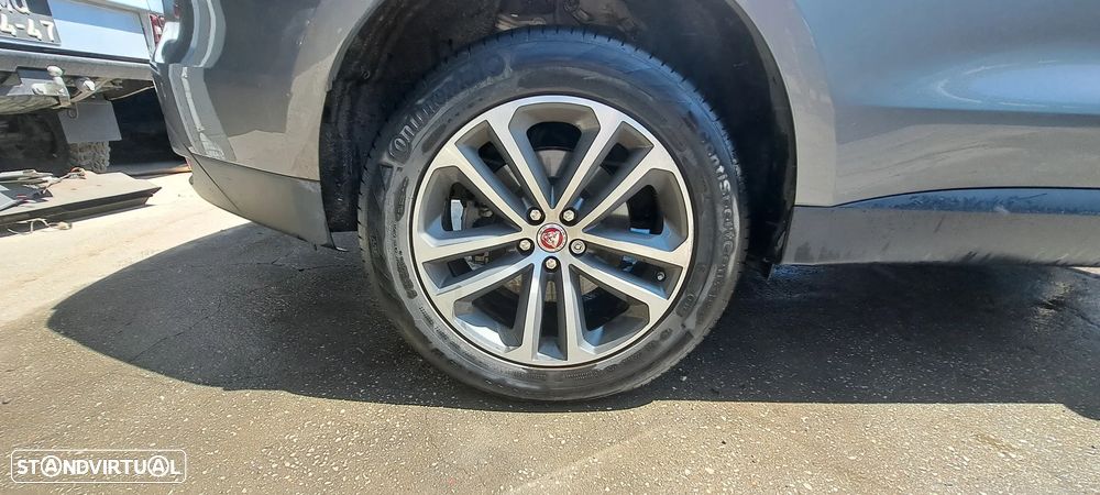 Jaguar F-Pace 2.0 i4D Prestige Aut. - 25