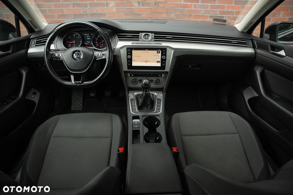 Volkswagen Passat 2018 photo 4
