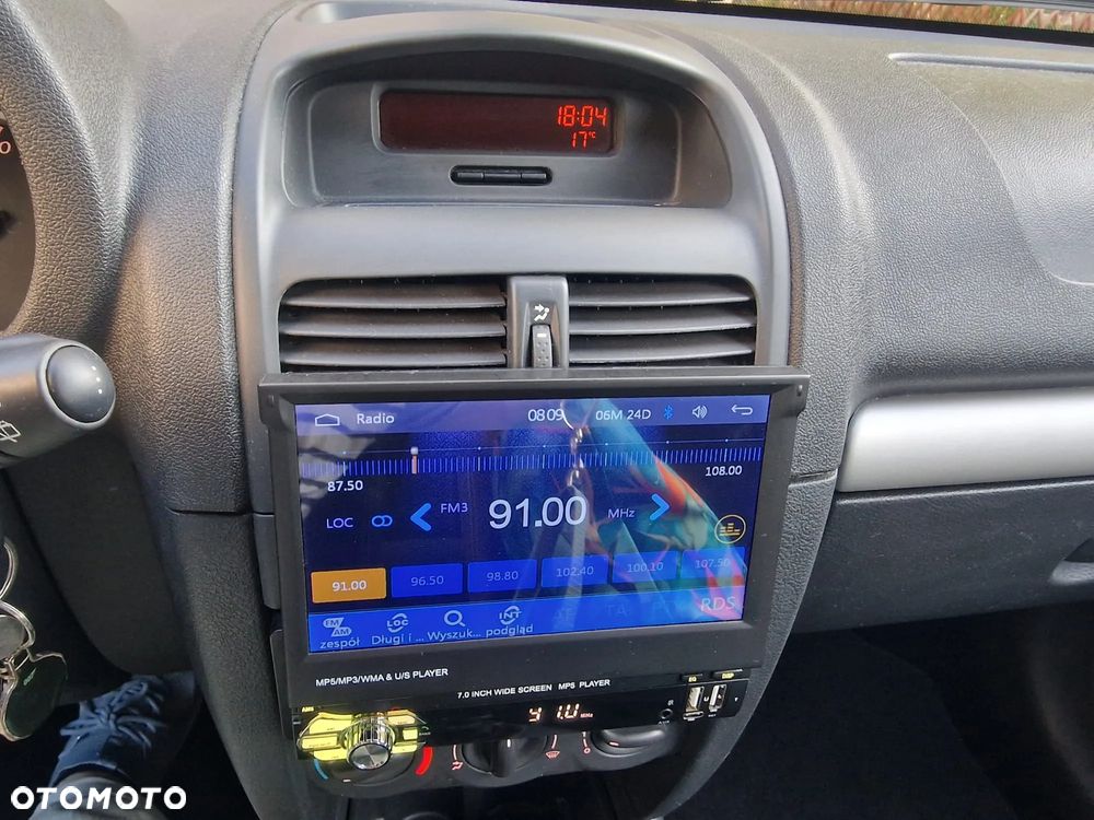 Renault Clio 1.2 Campus Authentique - 24
