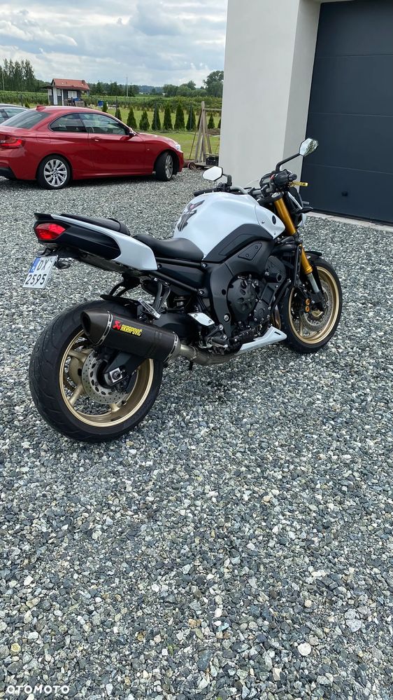 Yamaha FZ8 - 4