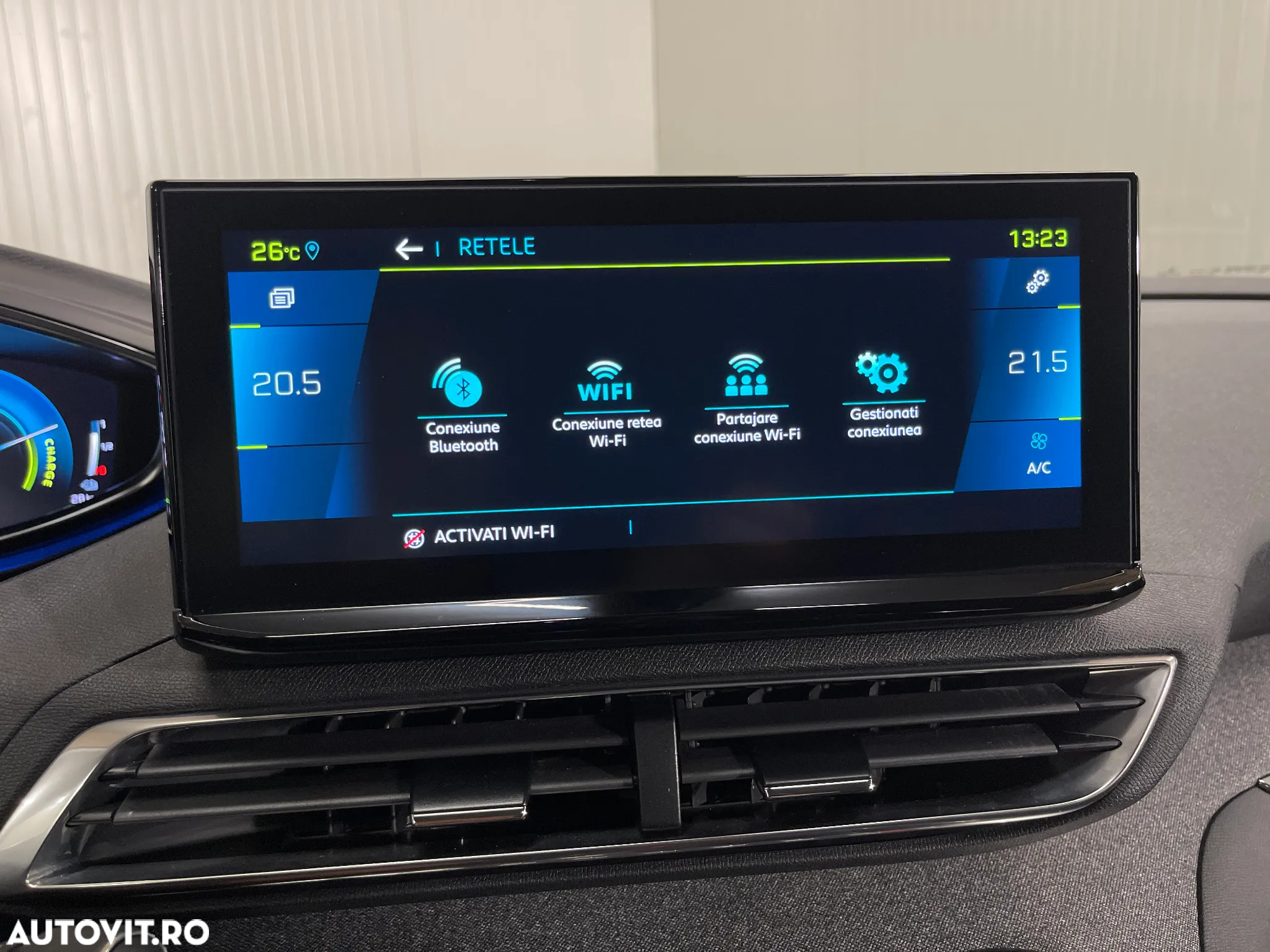 Peugeot 3008 PHEV 300 EAT8 4X4 Allure Pack - 19