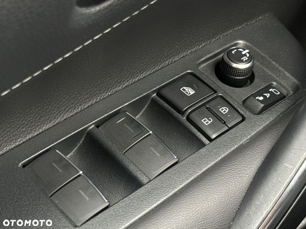 Toyota Corolla 2.0 Hybrid Comfort - 18