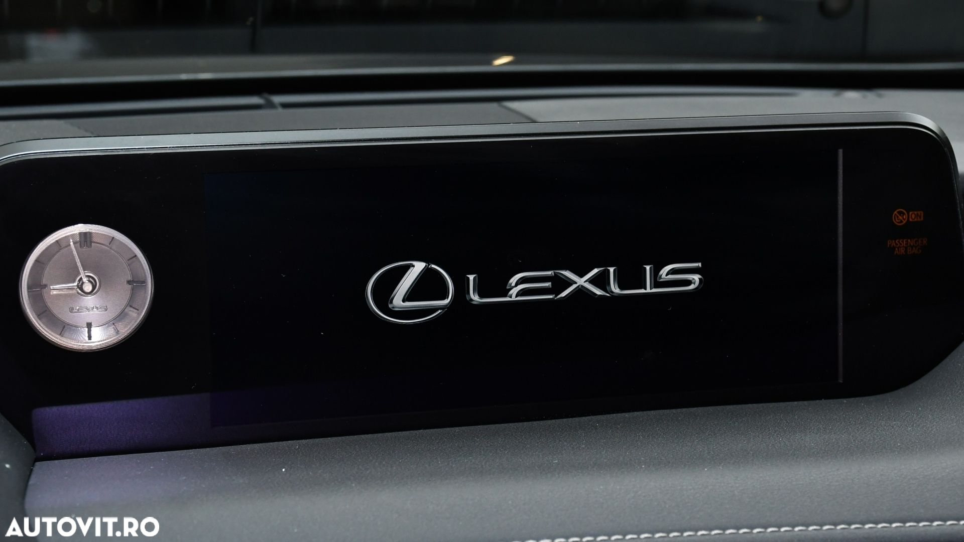 Lexus UX 250h 2.0L HEV 20H- (178 HP) 4X4 CVT Luxury - 25