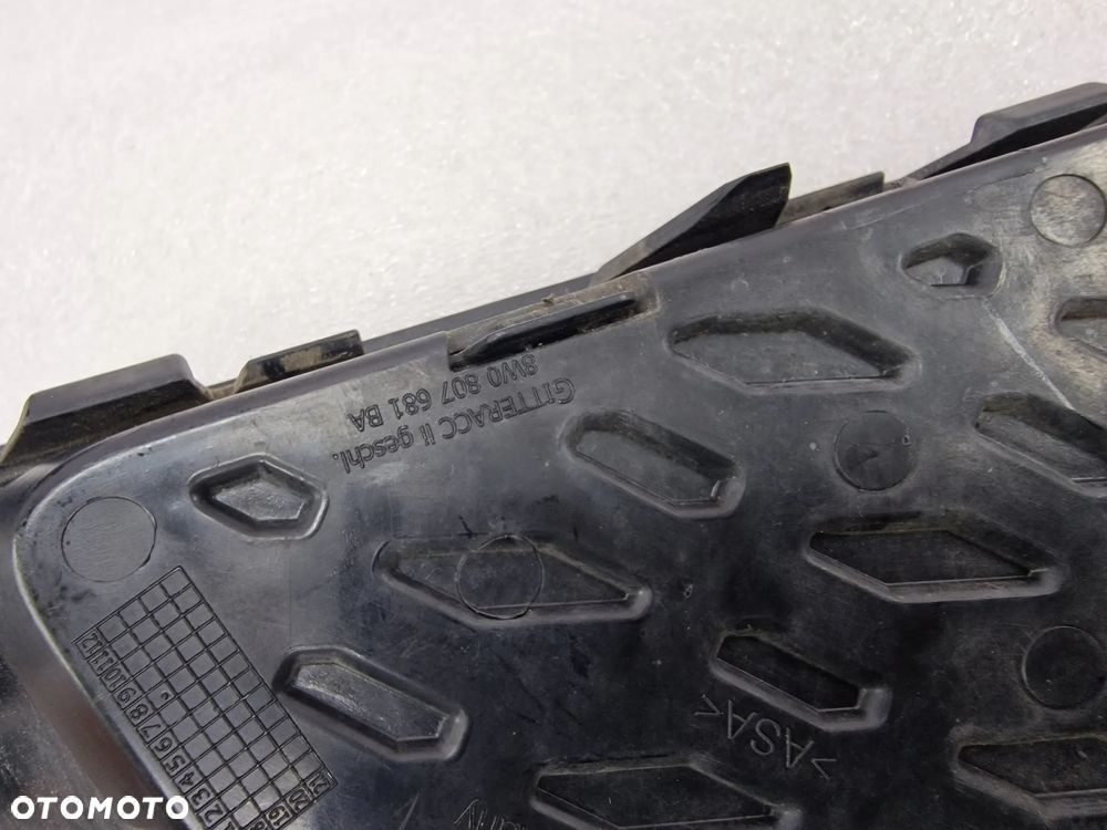 AUDI A4 / S4 B9 LIFT S-LINE COMPETITION 18- LEWA / PRAWA KRATKA BOCZNA ZDERZAKA PRZEDNIEGO PRZÓD , NR 8W0807681BA / 8W0807682BA , NR AUKCJI KB9 - 8