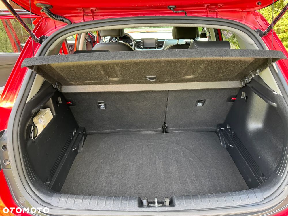 Kia Stonic 1.4 L - 12