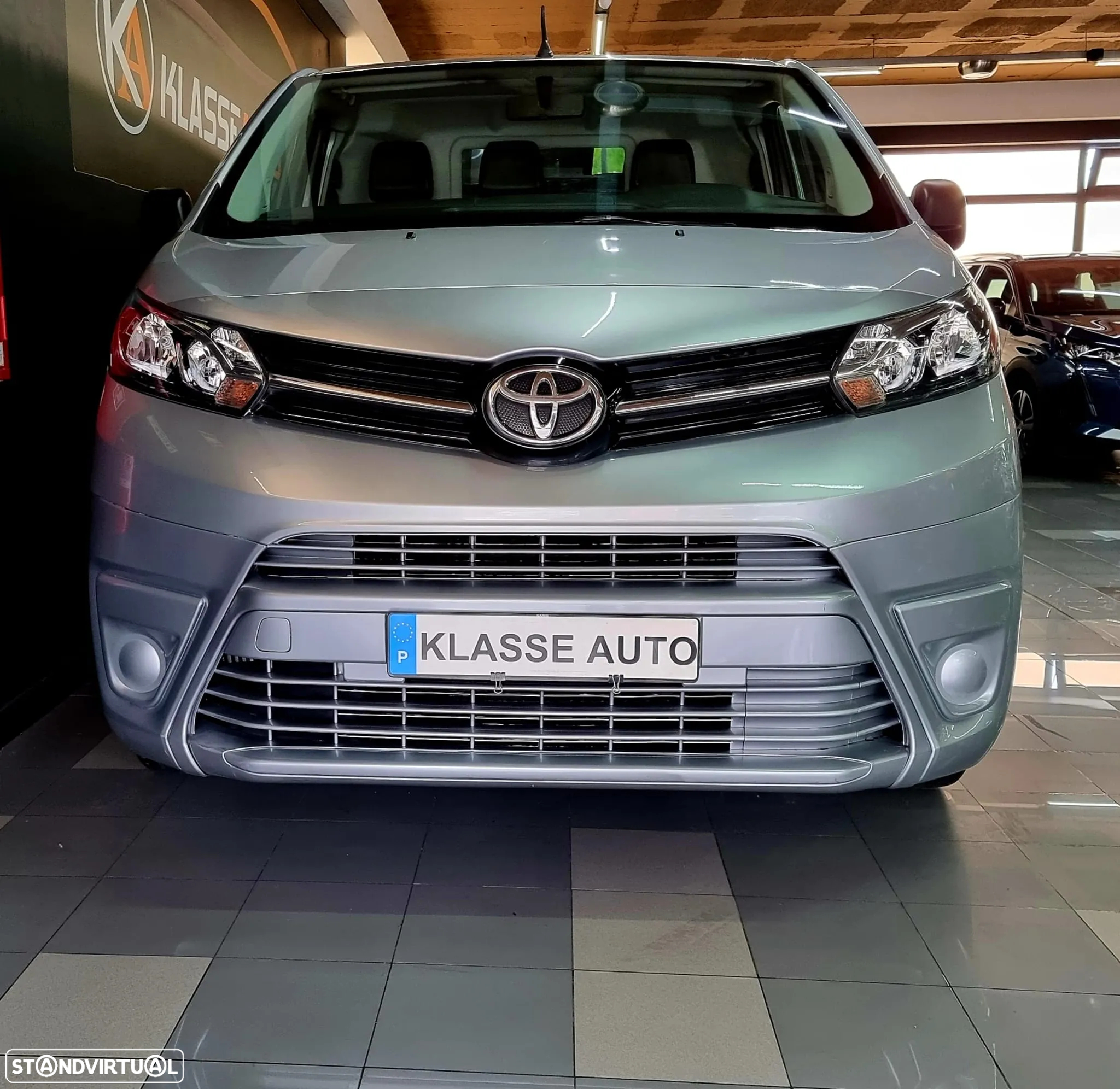 Toyota PROACE  1.6 D 4D 3 LUGARES L 1 - 6