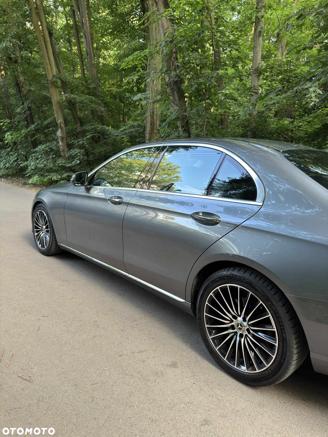 Mercedes-Benz Klasa E 220 d 9G-TRONIC - 5