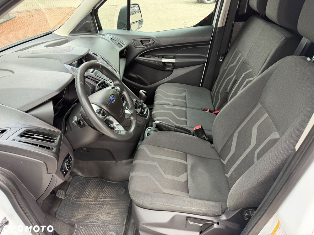 Ford Transit Connect - 16
