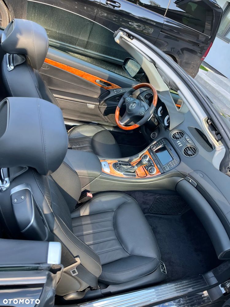 Mercedes-Benz SL 500 7G-TRONIC - 24