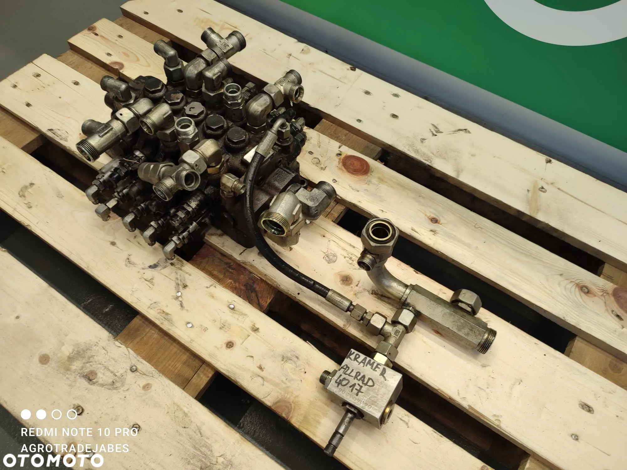 Rozdzielacz hydrauliczny Kramer Allrad 4017 (1000142889 HUSCO) - 6