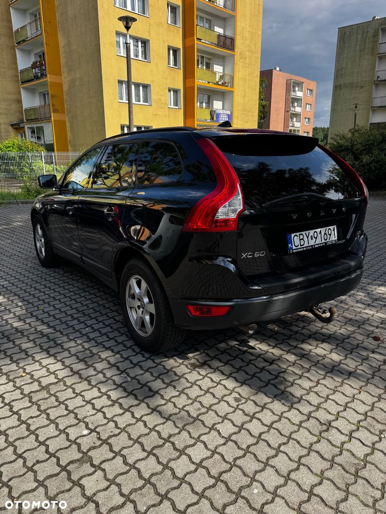 Volvo XC 60 - 4