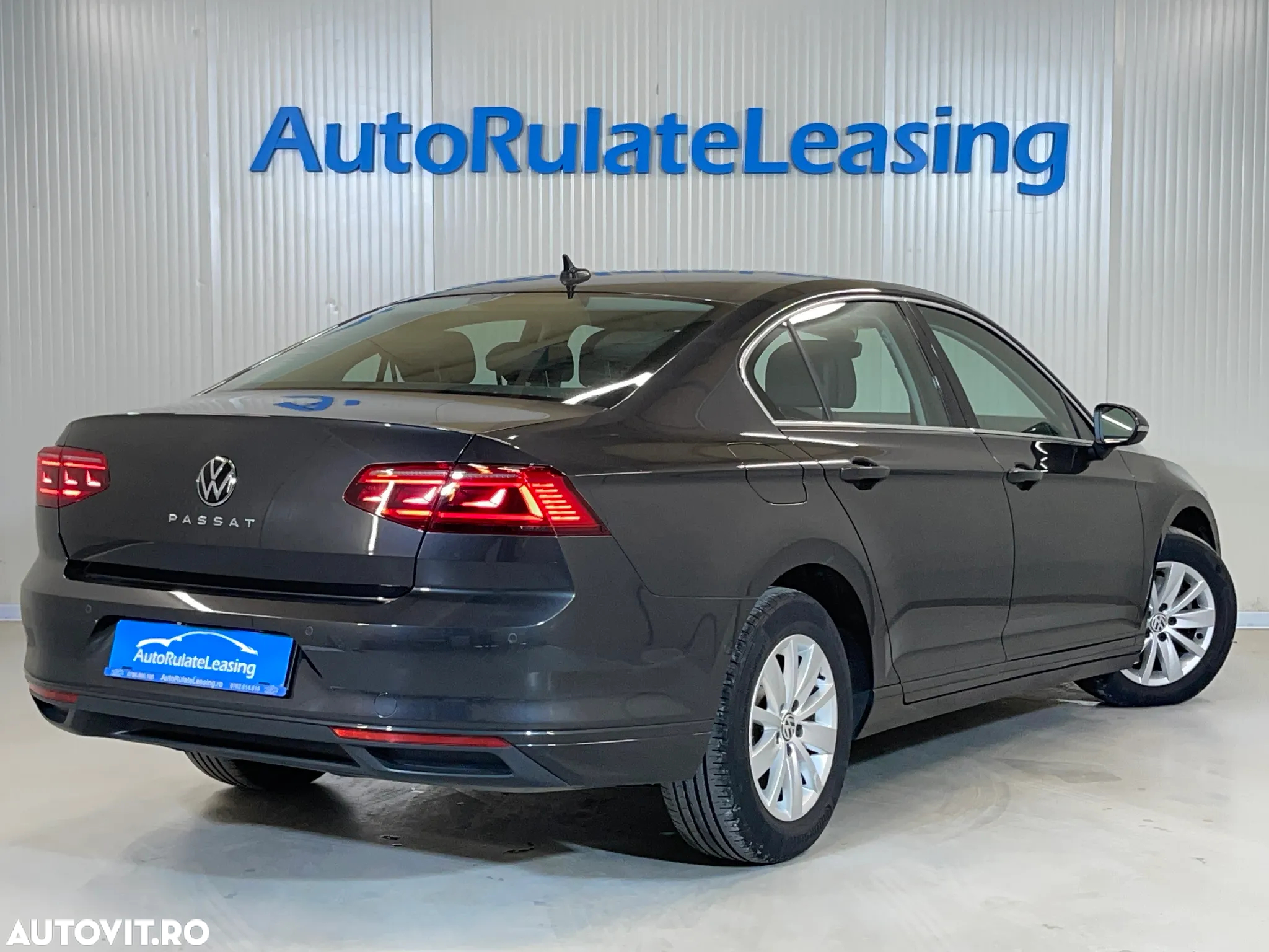 Volkswagen Passat 2.0 TDI DSG Comfortline - 3