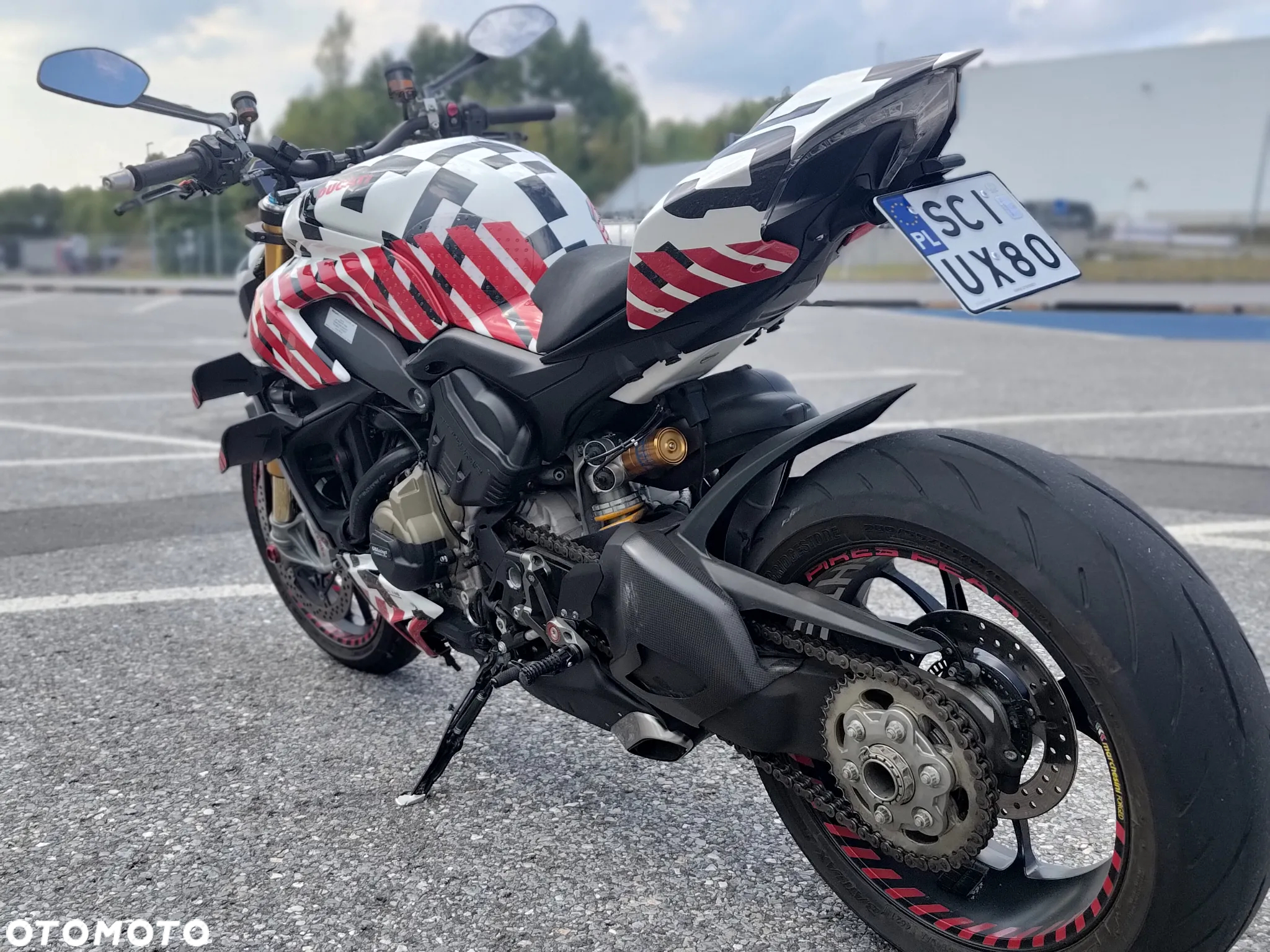 Ducati Streetfighter V4 - 4
