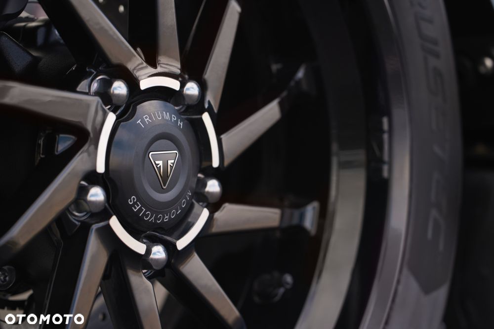 Triumph Rocket - 34