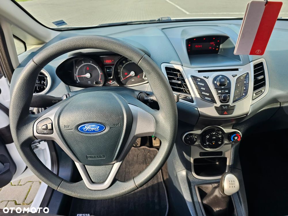 Ford Fiesta 1.25 Trend - 8