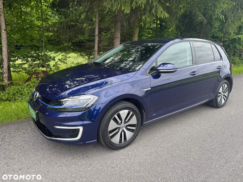 Volkswagen Golf - 2