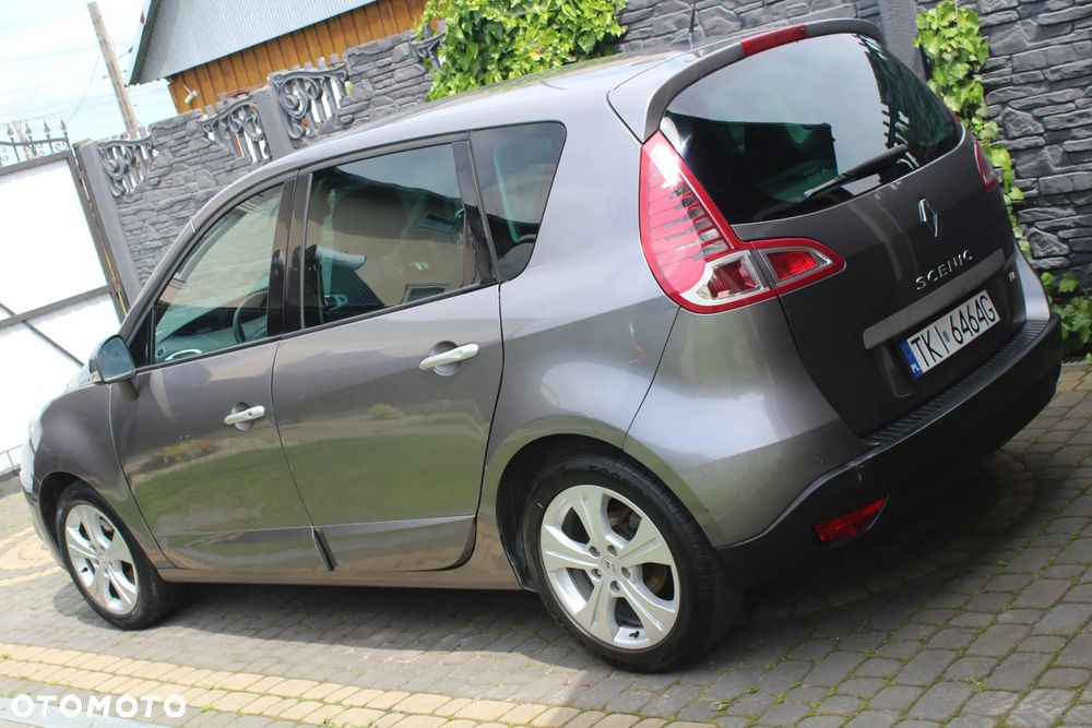 Renault Scenic - 22
