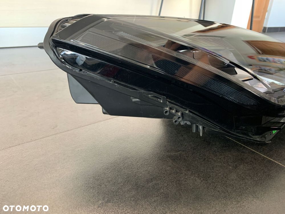 lampa prawa jaguar e pace e-pace kompletna - 4