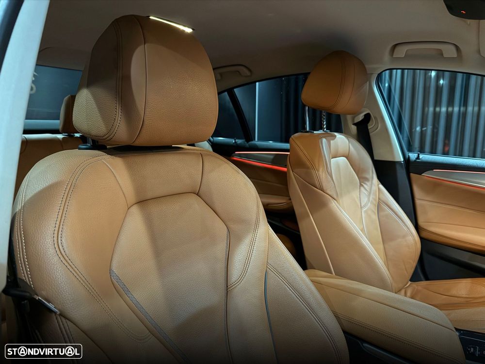 BMW 520 e Line Luxury - 36