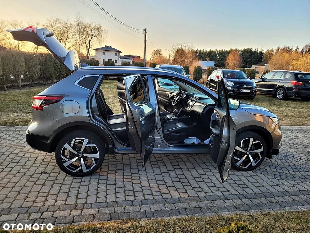 Nissan Qashqai 1.5 dCi DCT TEKNA - 6