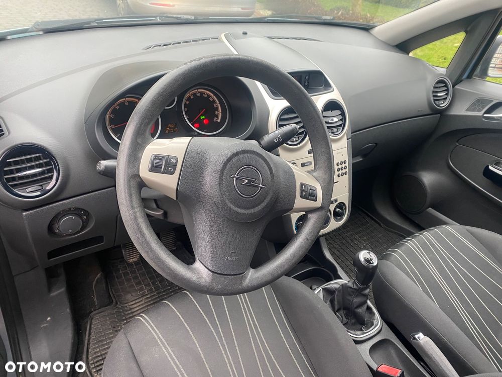 Opel Corsa - 8