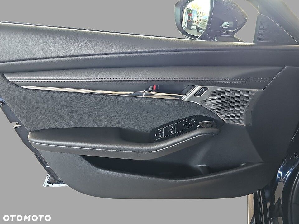 Mazda 3 - 10