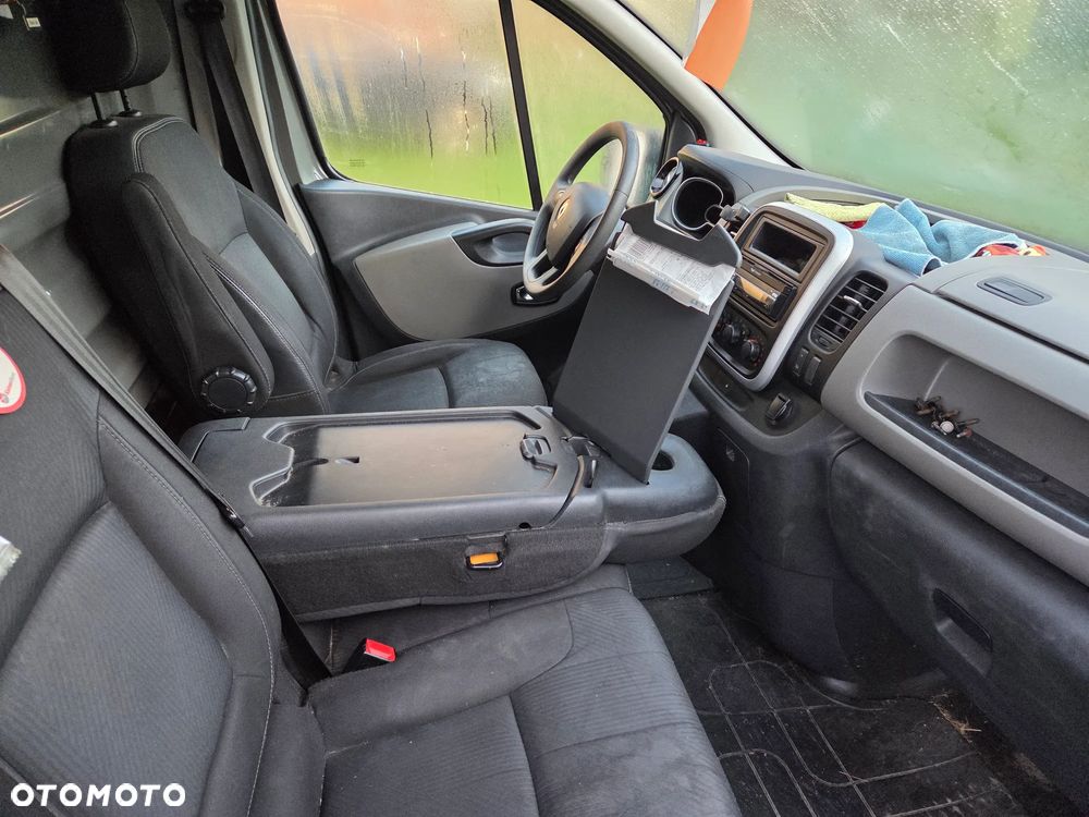 Renault Trafic - 6